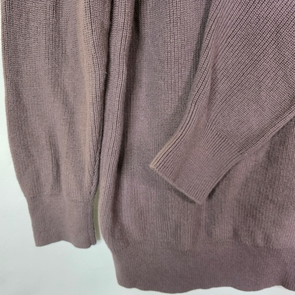 Wilfred wool/ cotton knit V neck pull over - Picture 5 of 5